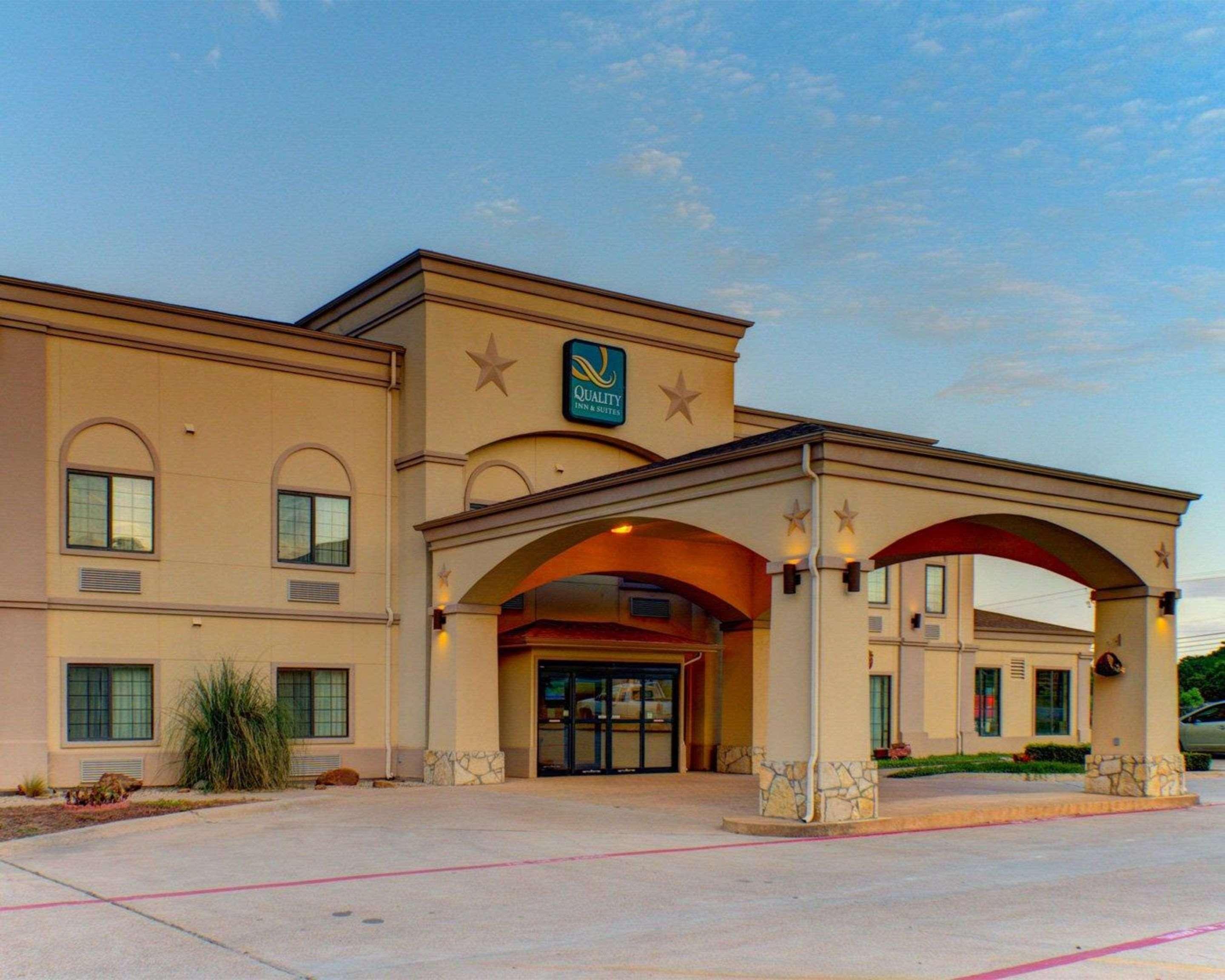 Quality Inn & Suites - Glen Rose Exterior foto